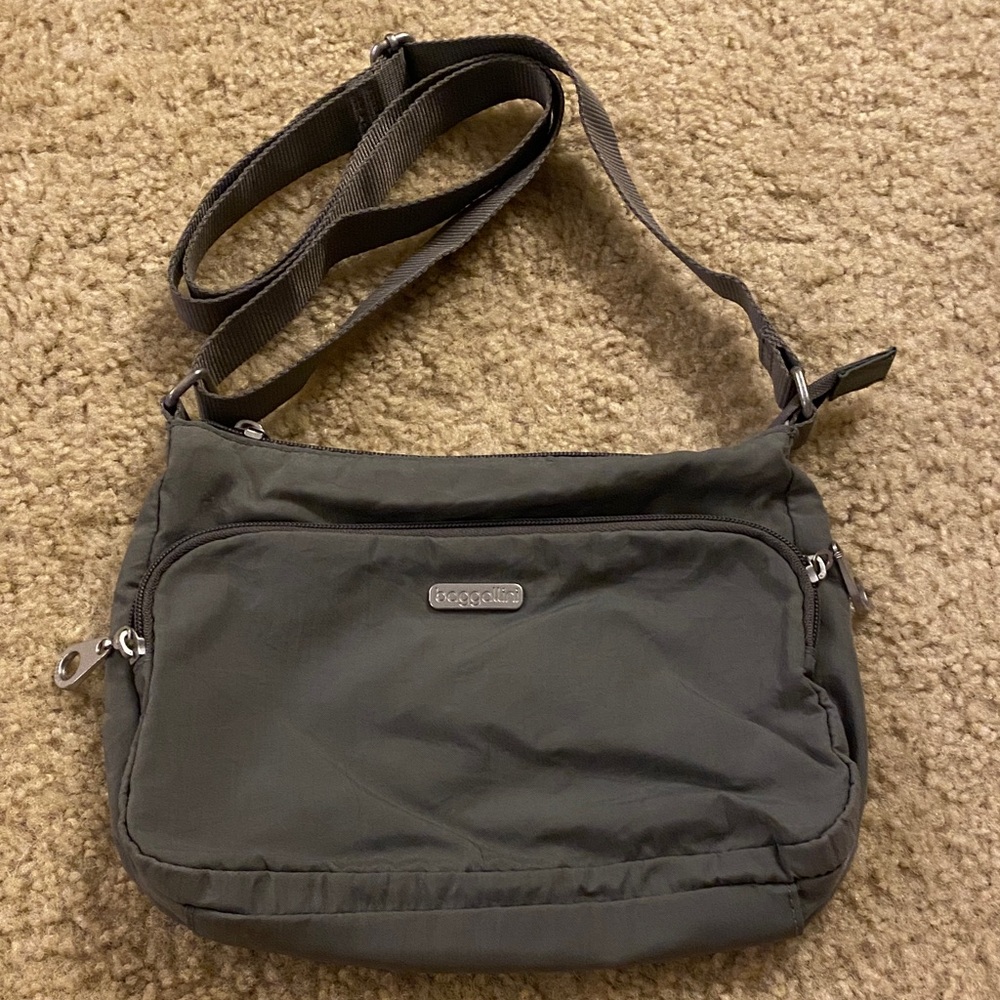 Baggallini Gray Messenger Bag